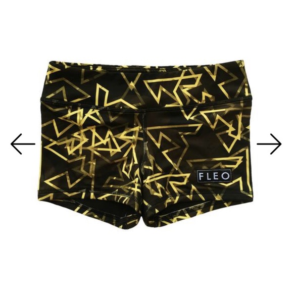 Fleo Pants - M 3.25 FLEO shorts gold triangles